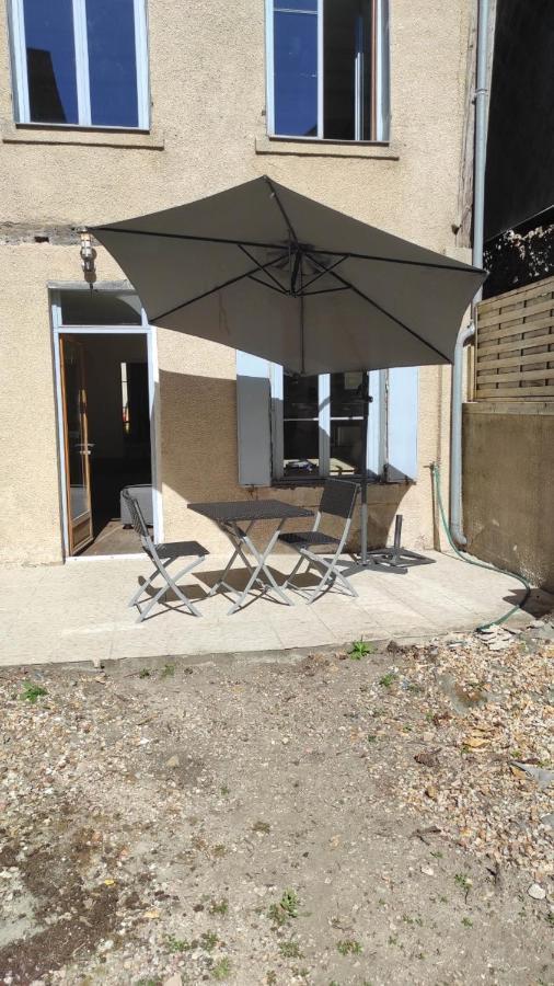 Aubigny Sur Nere Aparthotel Kültér fotó